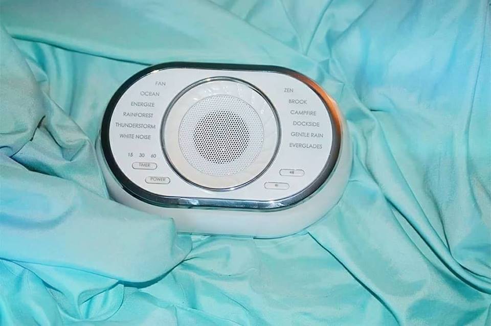 Do you struggle with night time anxiety? Here are my honest thoughts on the Sound Spa by Homedics.