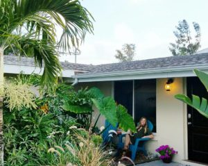 These Airbnb secrets will help you choose an Airbnb host that makes you feel comfortable, safe and ultimately, excited for your trip! Read for my top 5 Airbnb secrets for first-timers.